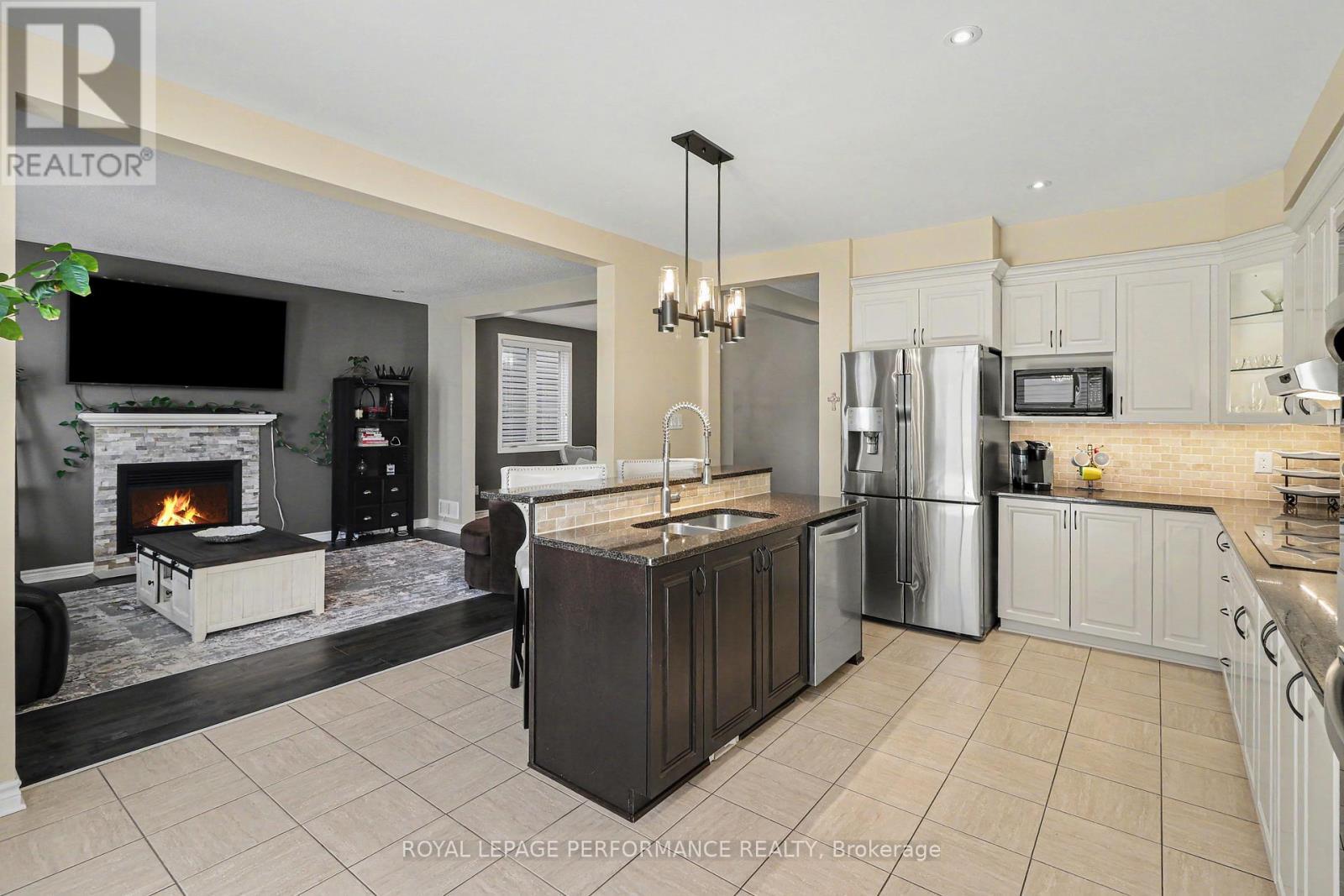 












717 MAGNOLIA STREET

,
Ottawa,




Ontario
K4A0Z2


