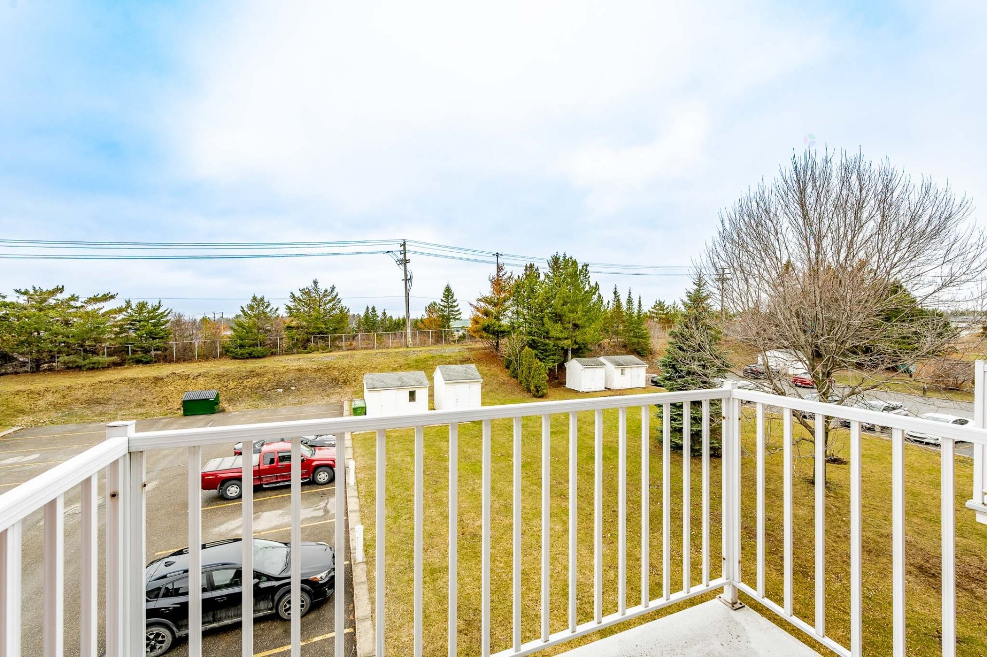 









3447


Rue des Chênes

,
Sherbrooke (Les Nations),




QC
J1L2E7

