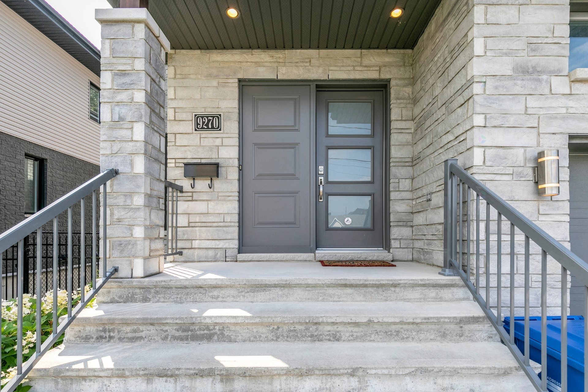 









9270


Rue Récollet

,
Brossard,




QC
J4X1B9

