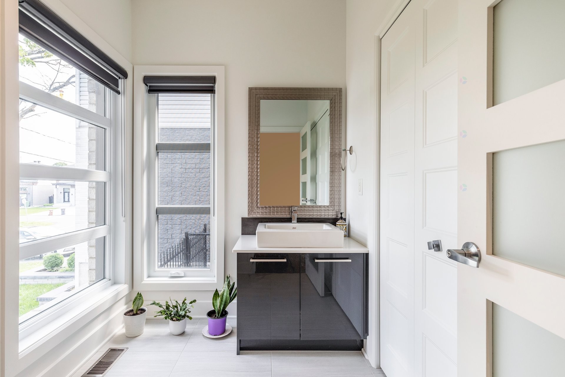 









9270


Rue Récollet

,
Brossard,




QC
J4X1B9

