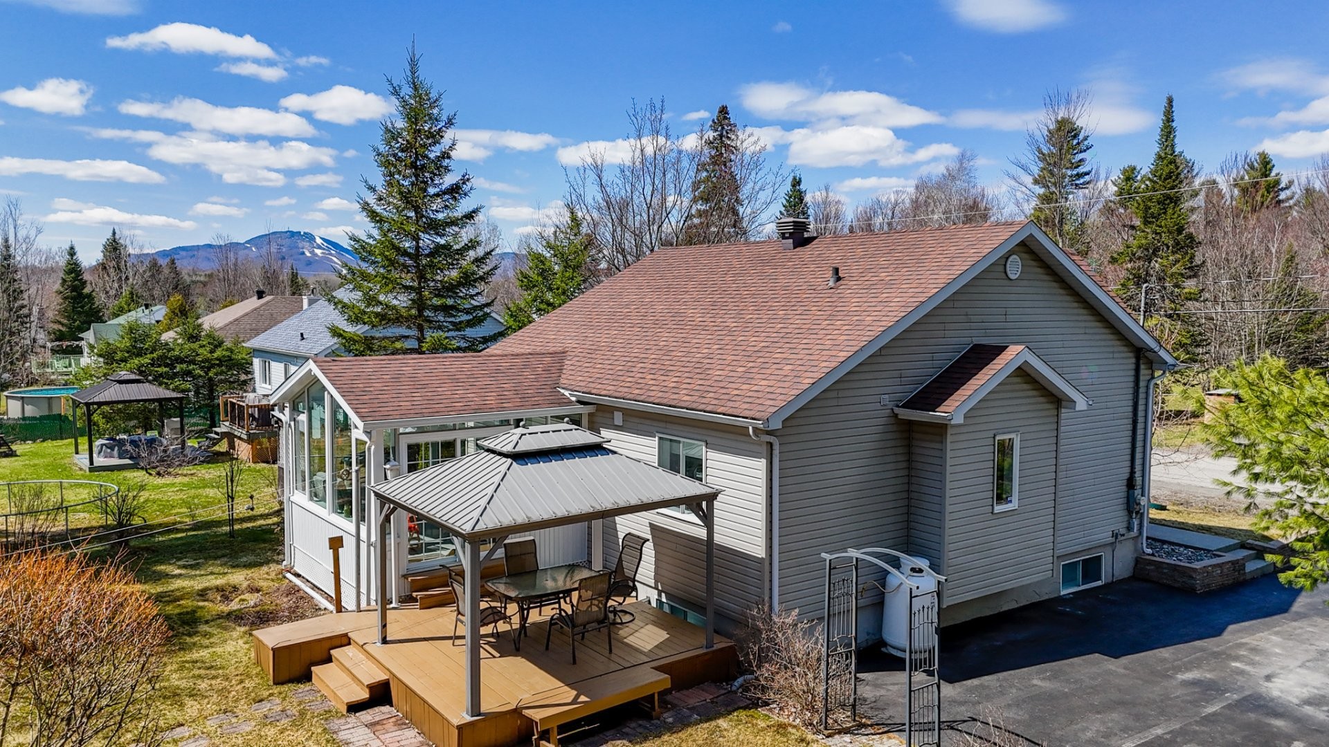 









43


Rue des Cèdres

,
Magog,




QC
J1X6E9

