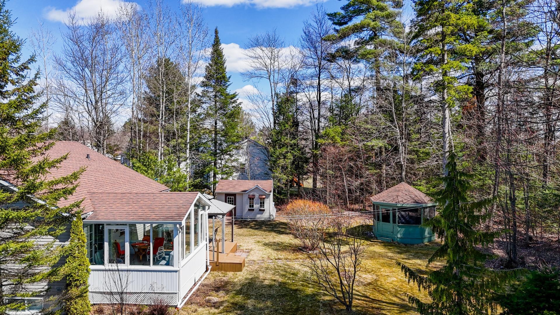 









43


Rue des Cèdres

,
Magog,




QC
J1X6E9

