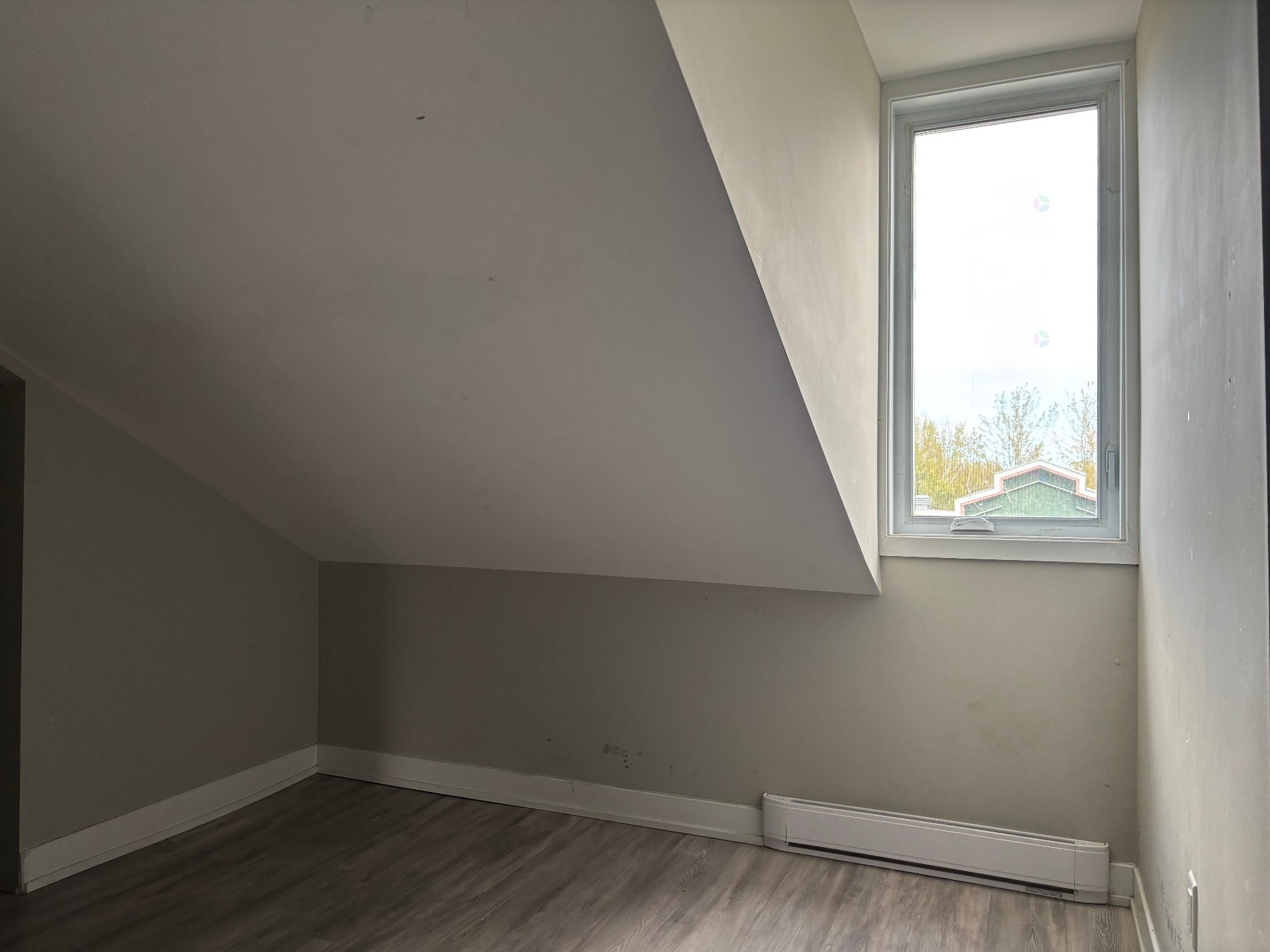 









215


Rue Main

,
Gatineau (Gatineau),




QC
J8V3V1

