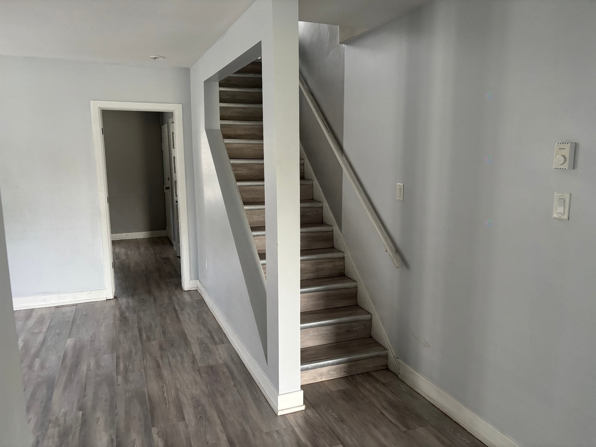









215


Rue Main

,
Gatineau (Gatineau),




QC
J8V3V1

