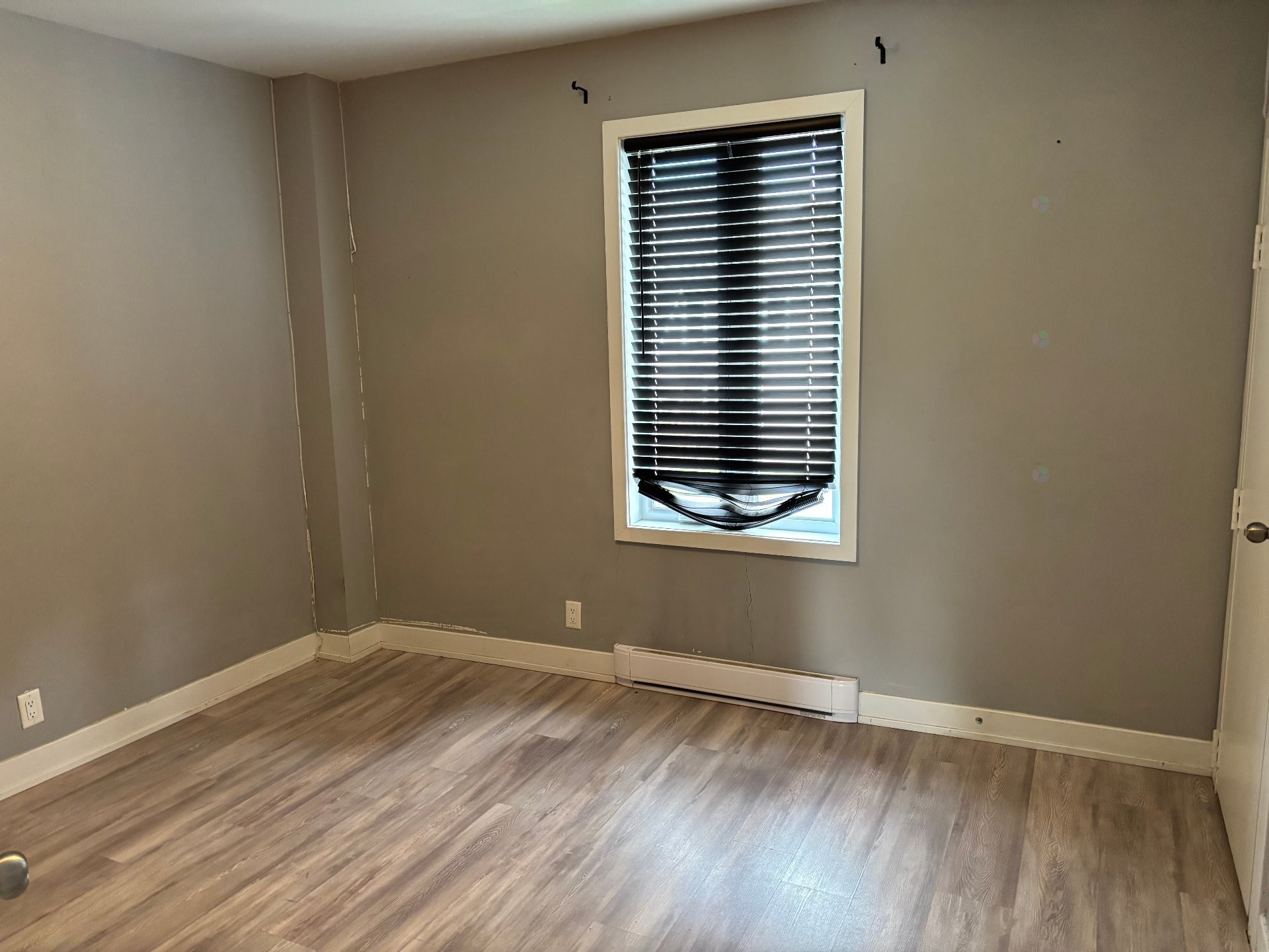 









215


Rue Main

,
Gatineau (Gatineau),




QC
J8V3V1


