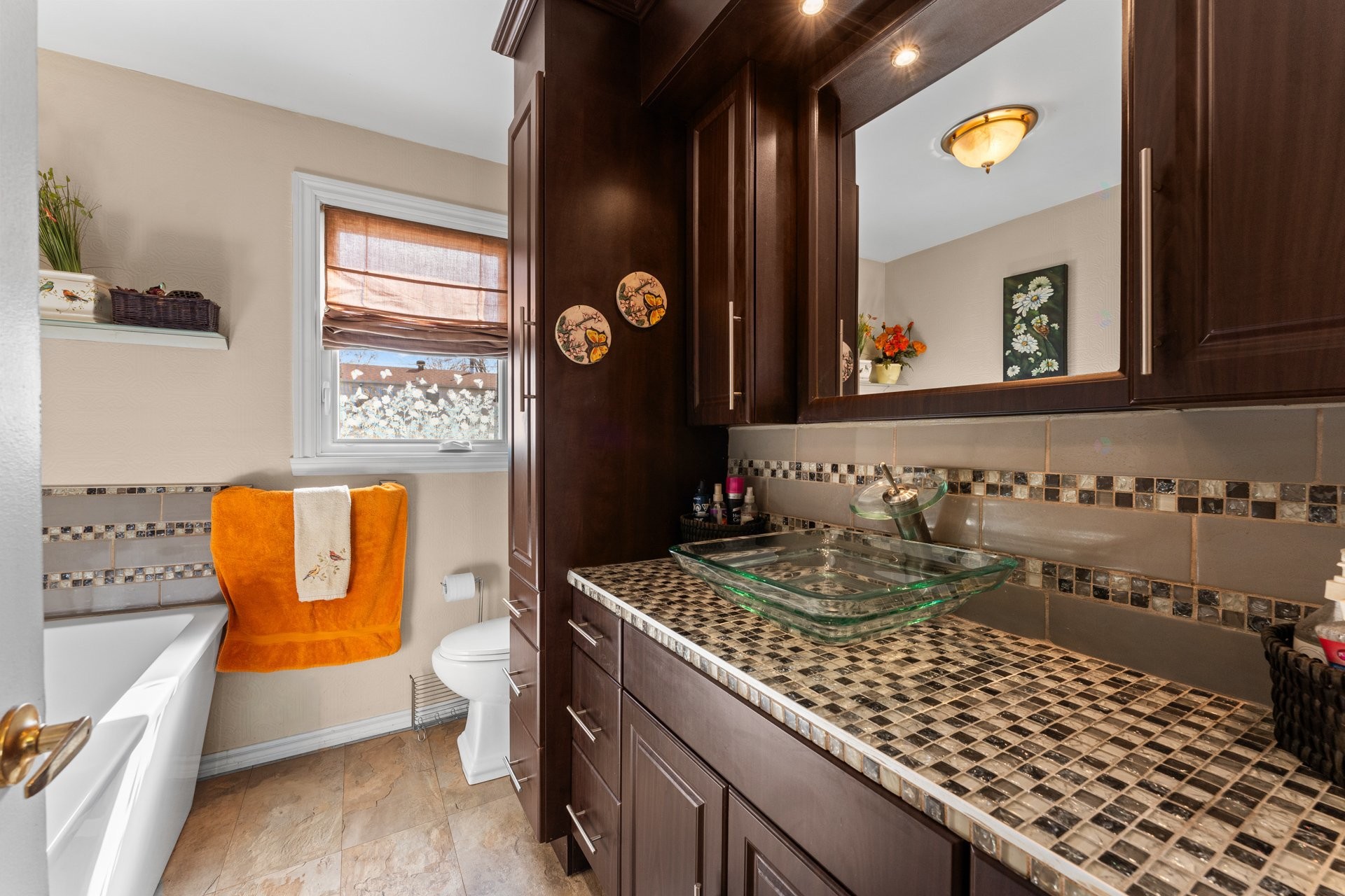 









698


Rue Frida

,
Laval (Fabreville),




QC
H7P3K1

