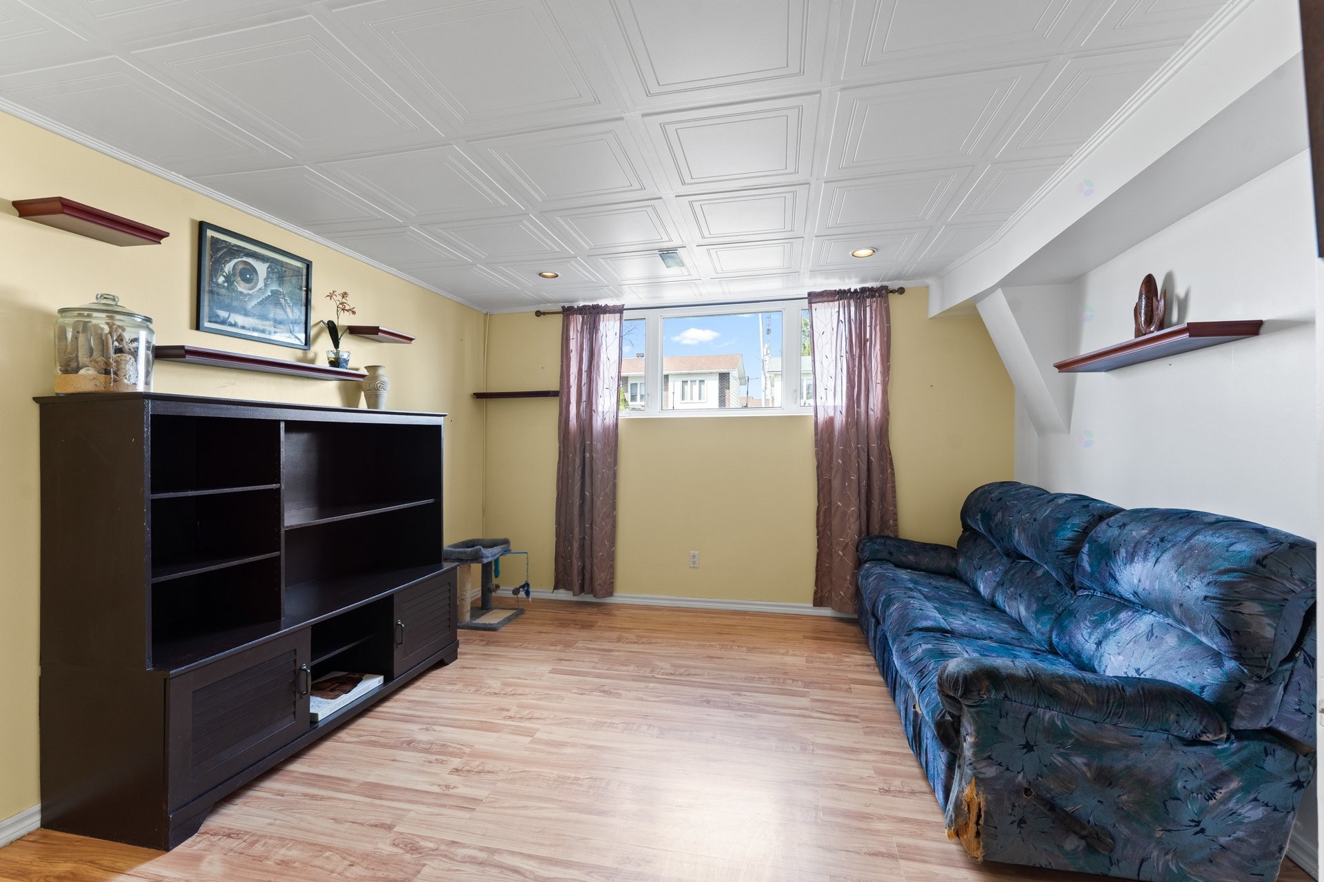









698


Rue Frida

,
Laval (Fabreville),




QC
H7P3K1

