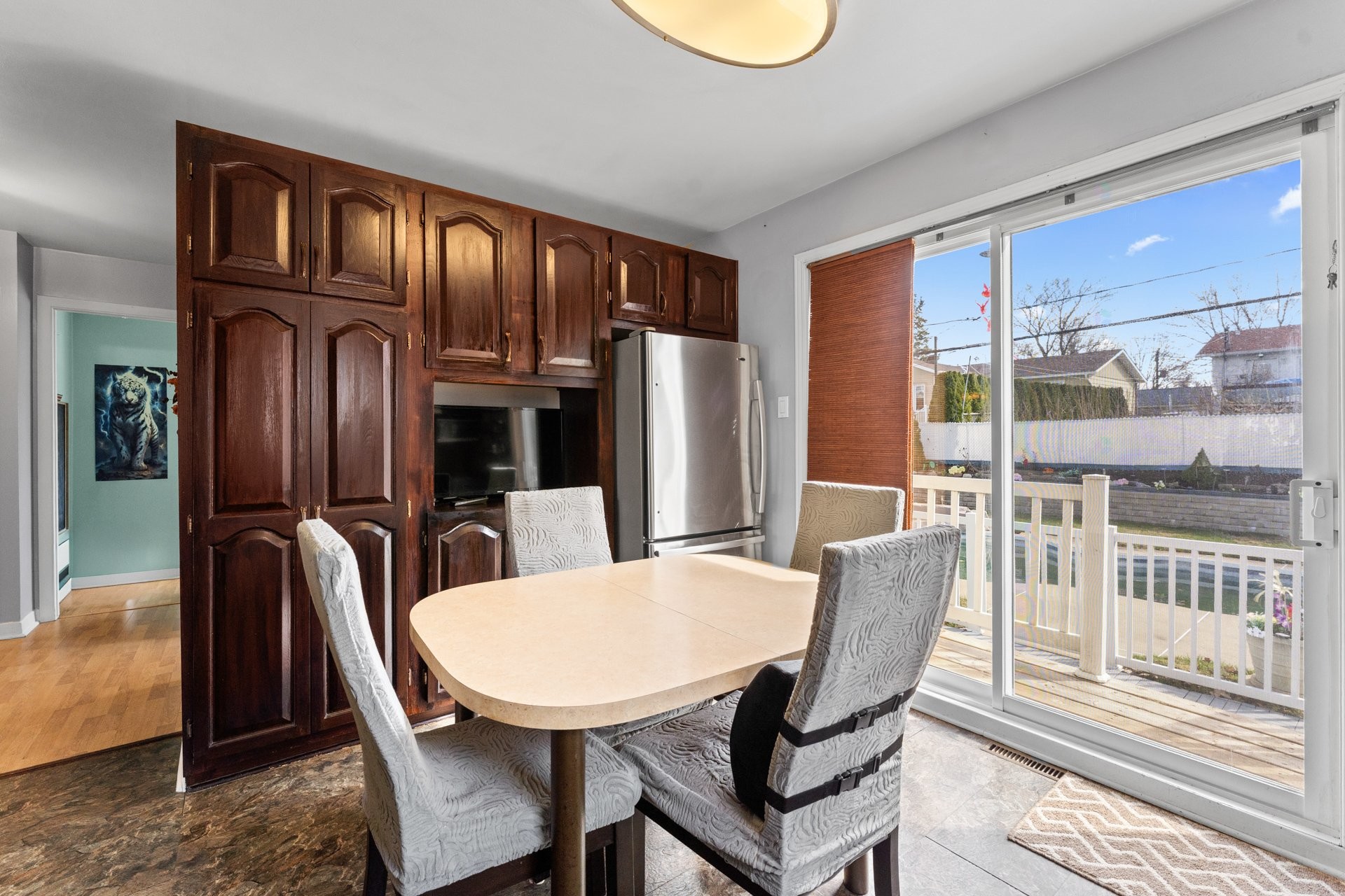 









698


Rue Frida

,
Laval (Fabreville),




QC
H7P3K1

