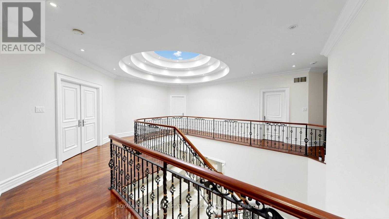












17 TRUMAN ROAD

,
Toronto,




Ontario
M2L2L4

