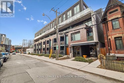 Luxury, boutique building