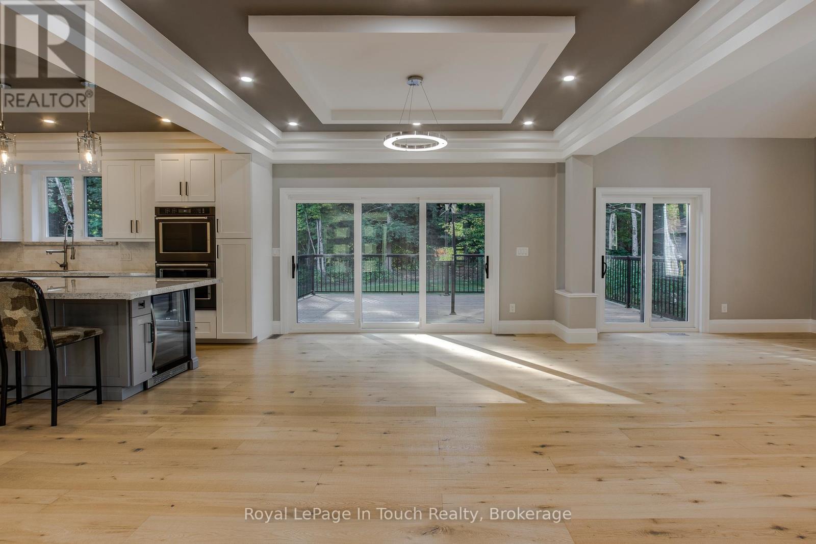 












9 BELCOURT CRESCENT

,
Tiny,




Ontario
L9M0M7

