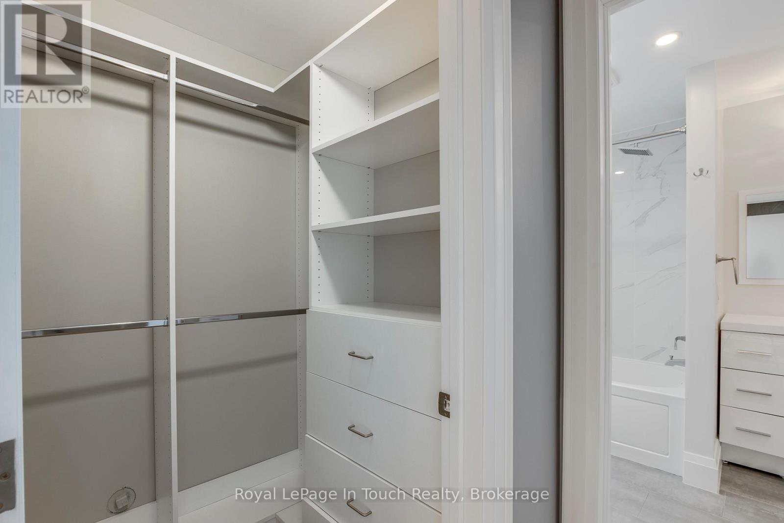 












9 BELCOURT CRESCENT

,
Tiny,




Ontario
L9M0M7

