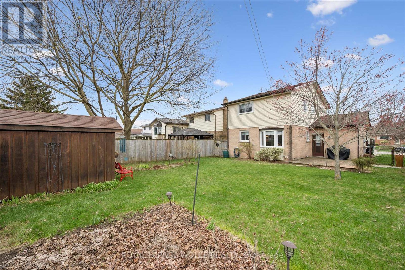 












52 TUERR DRIVE

,
Kitchener,




Ontario
N2E2M1

