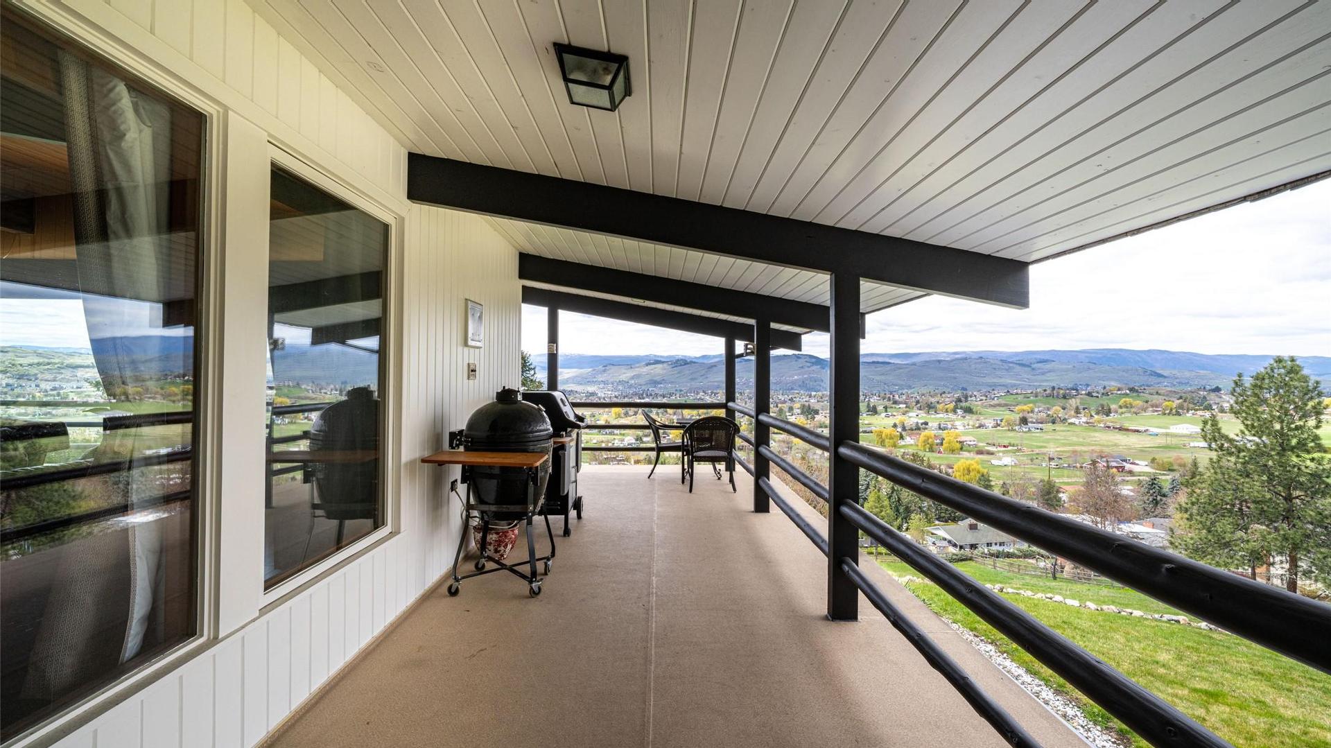 









701


Robin

Road,
Vernon,




BC
V1B 3B3

