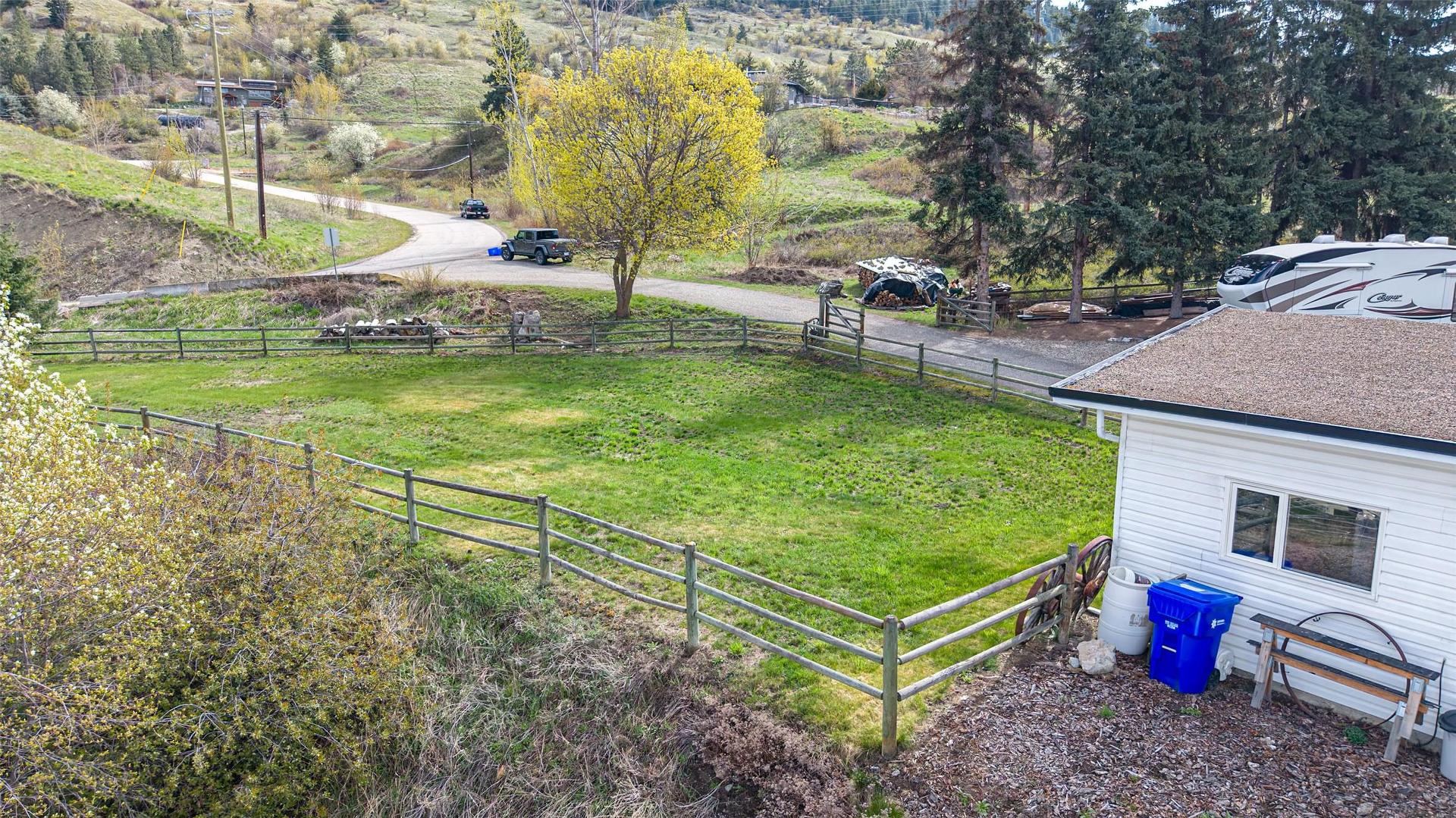 









701


Robin

Road,
Vernon,




BC
V1B 3B3

