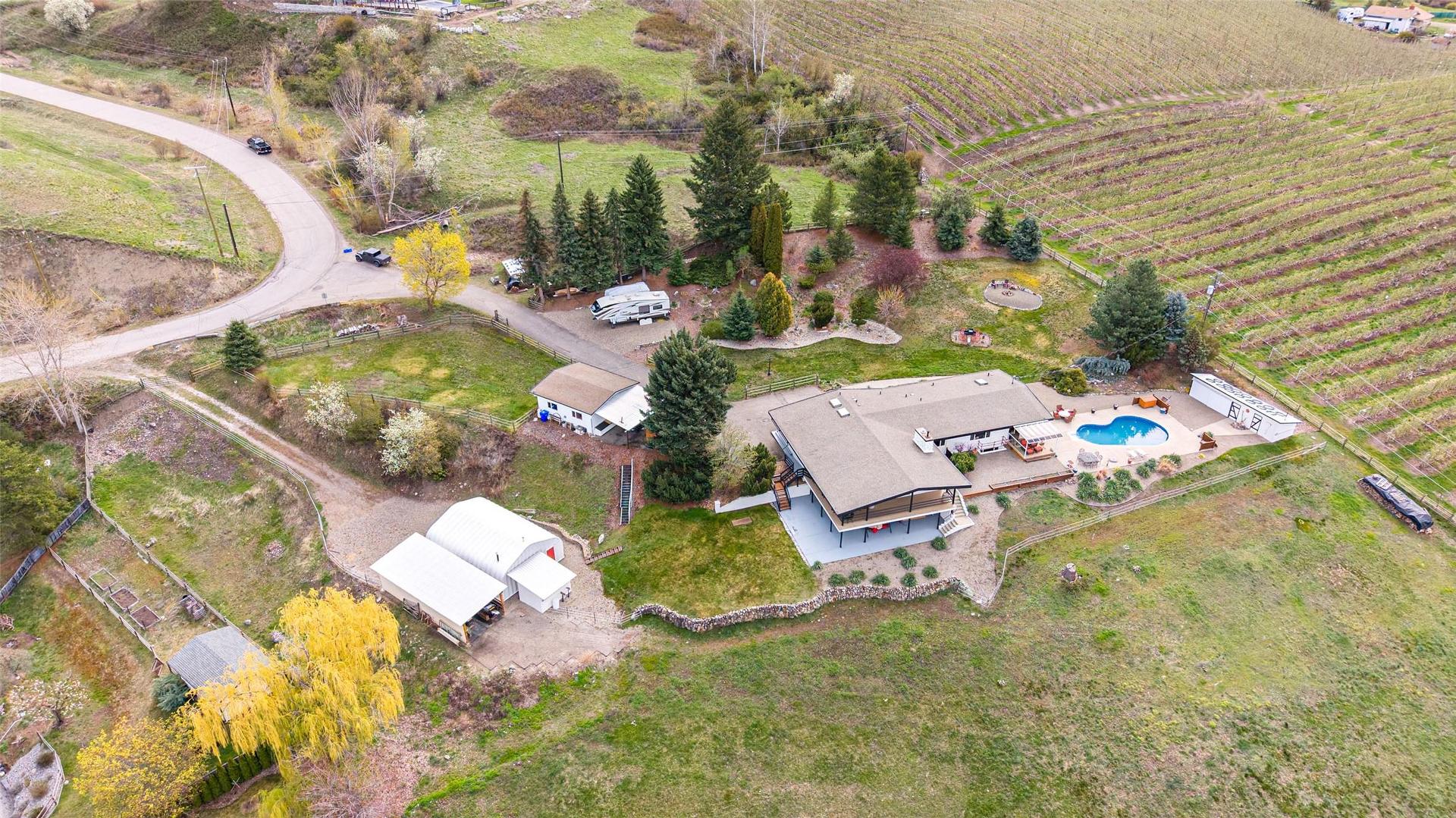 









701


Robin

Road,
Vernon,




BC
V1B 3B3

