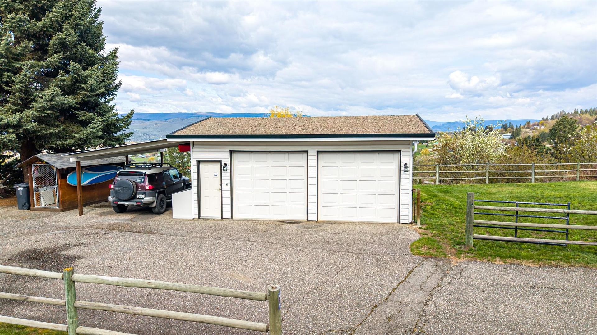 









701


Robin

Road,
Vernon,




BC
V1B 3B3

