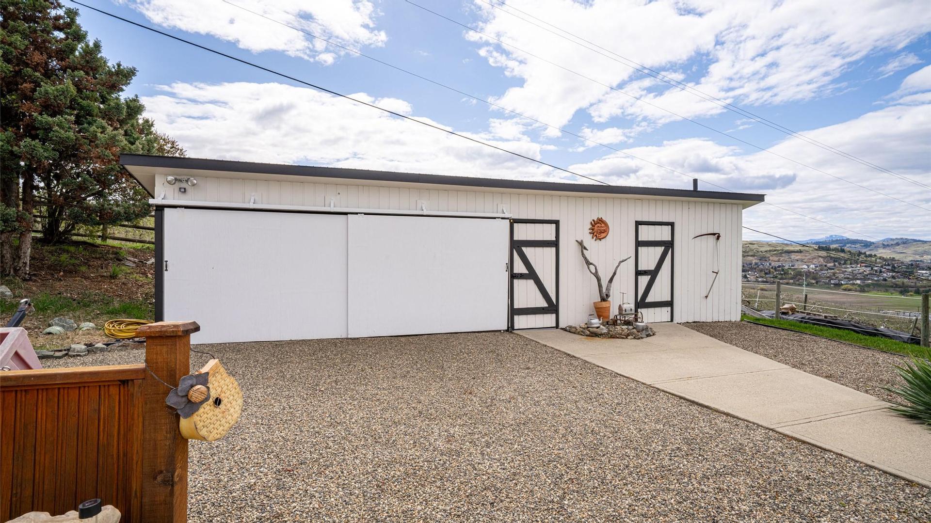 









701


Robin

Road,
Vernon,




BC
V1B 3B3

