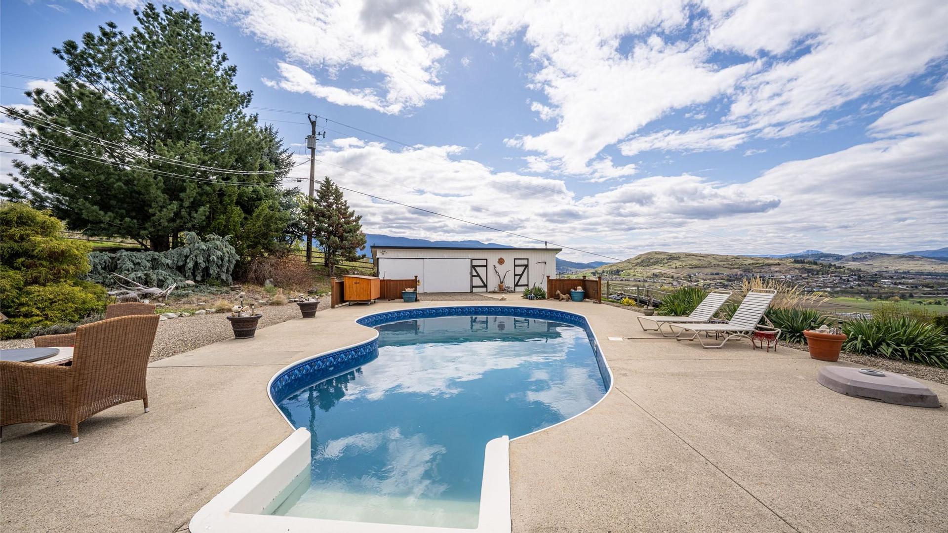 









701


Robin

Road,
Vernon,




BC
V1B 3B3

