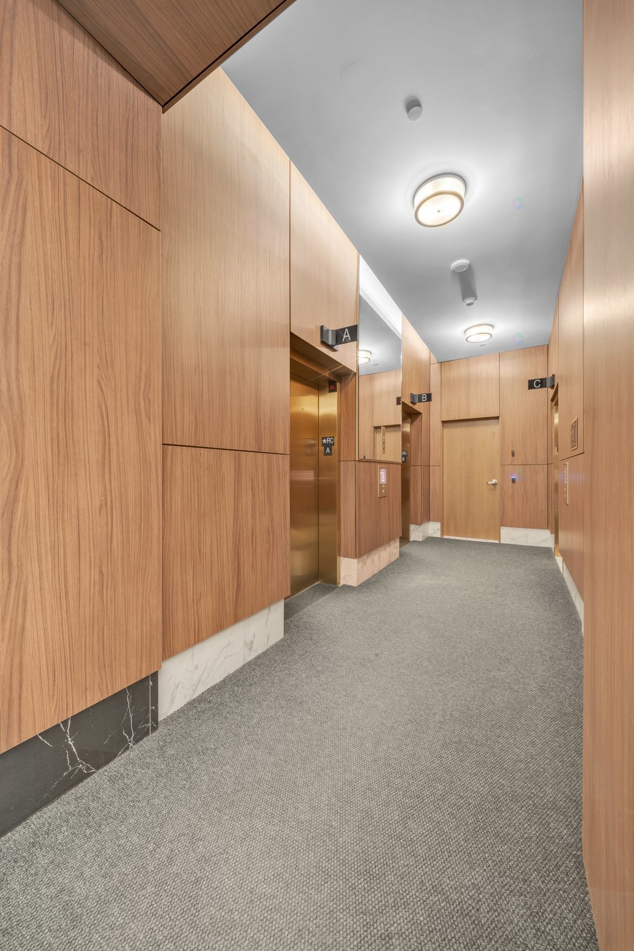 









2060


Rue Peel

, 1906,
Montréal (Ville-Marie),




QC
H3A0J1

