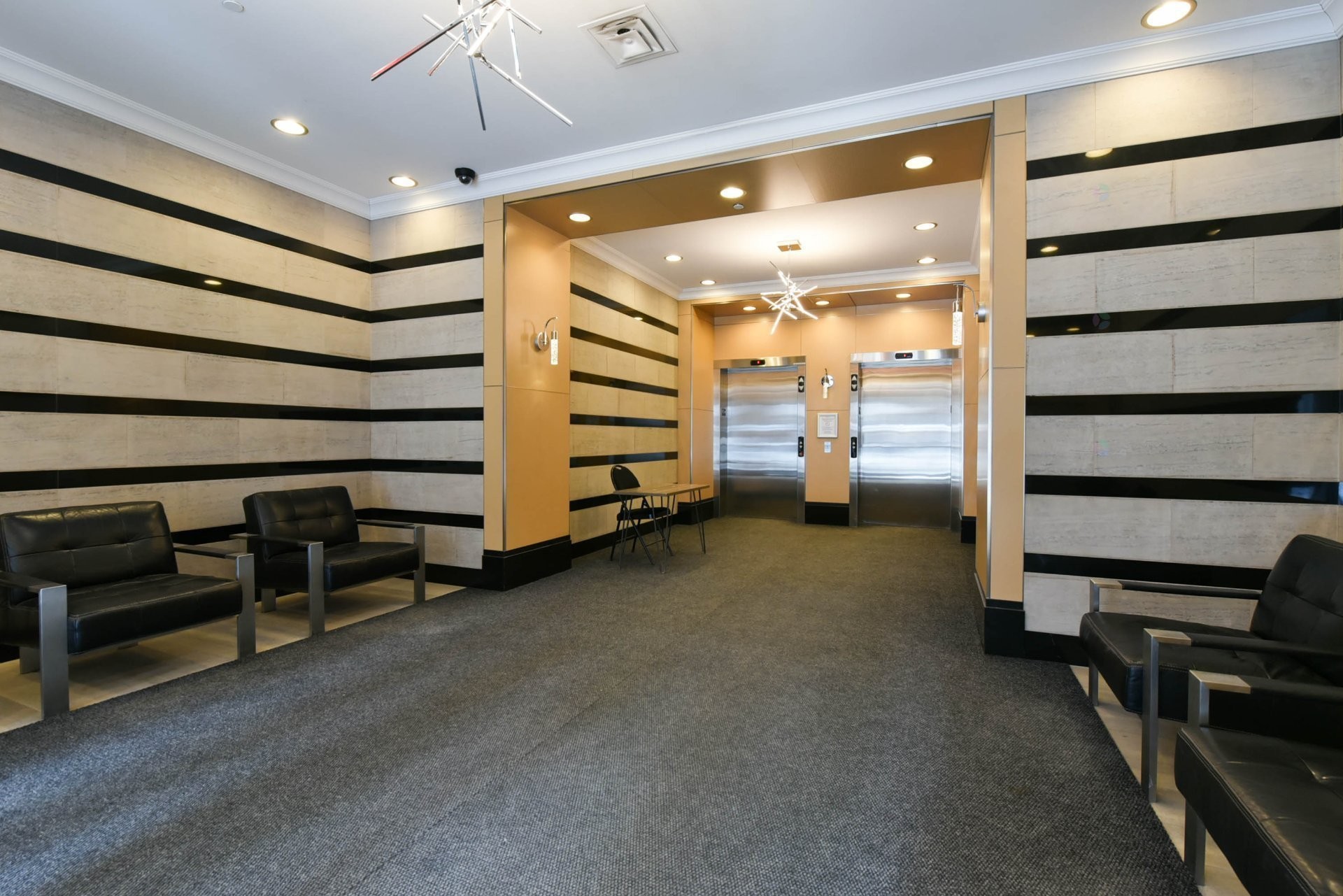 









1235


Rue Bishop

, 901,
Montréal (Ville-Marie),




QC
H3G0A6

