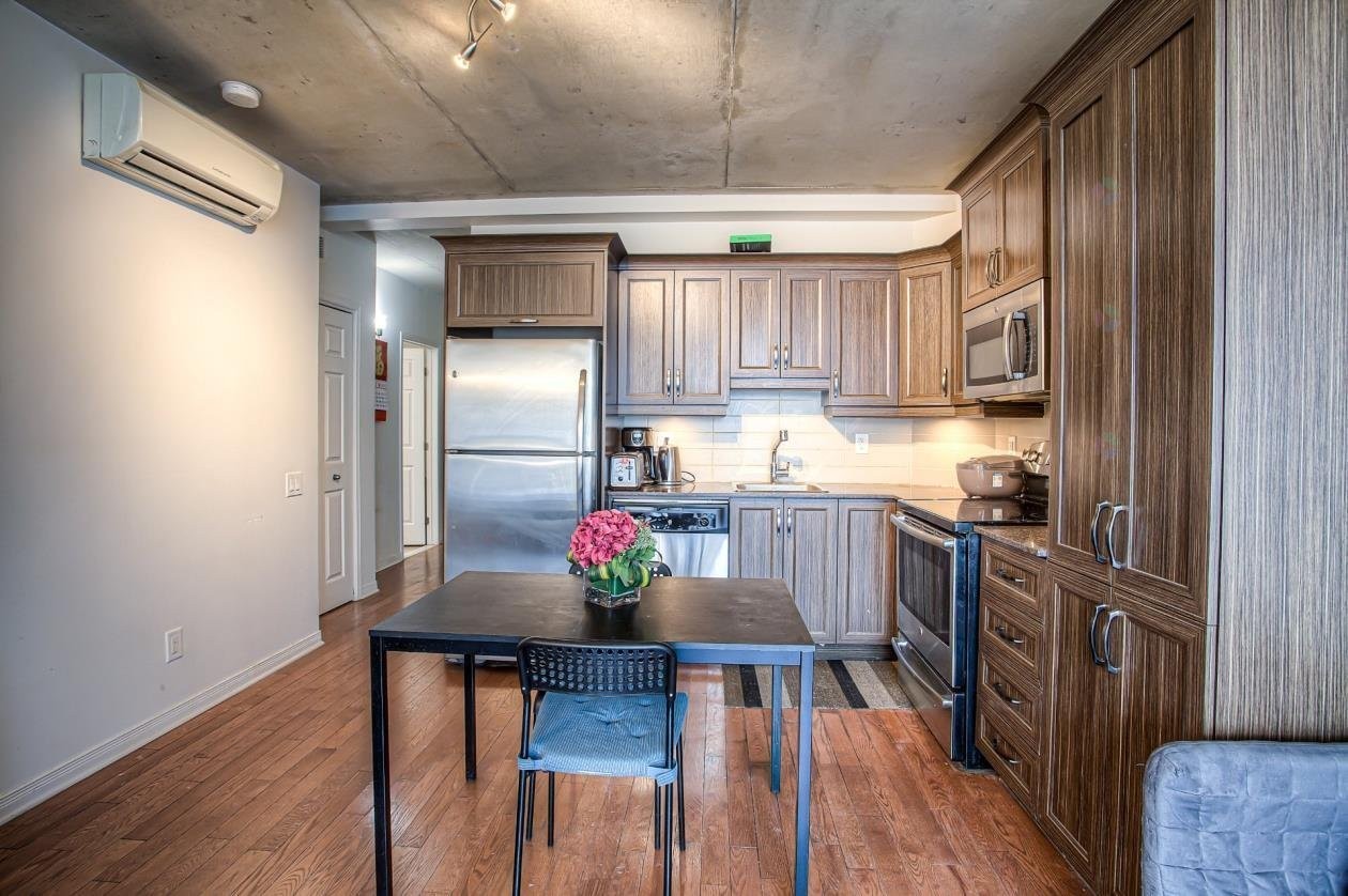 









1235


Rue Bishop

, 901,
Montréal (Ville-Marie),




QC
H3G0A6

