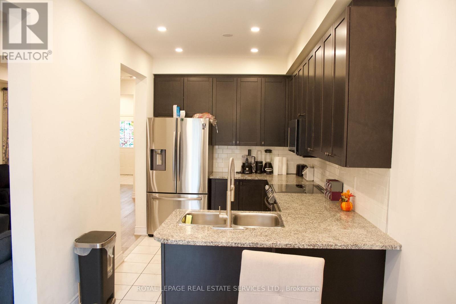 












630 MOCKRIDGE TERRACE

,
Milton,




Ontario
L6T8W1

