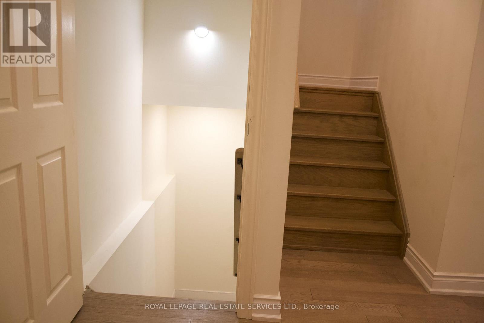 












630 MOCKRIDGE TERRACE

,
Milton,




Ontario
L6T8W1

