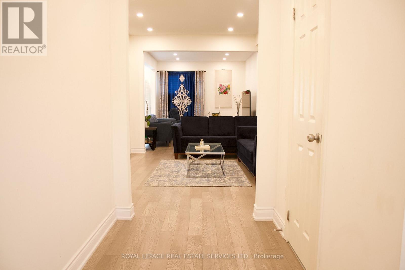 












630 MOCKRIDGE TERRACE

,
Milton,




Ontario
L6T8W1

