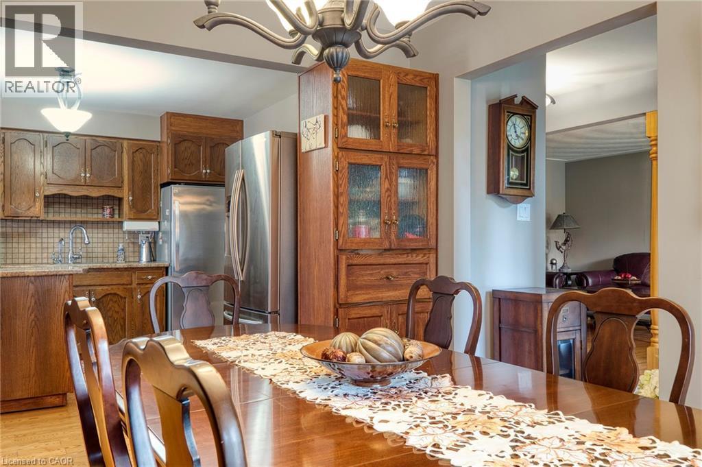 












108 QUEENSWAY Drive

,
St. Jacobs,




Ontario
N0B2N0

