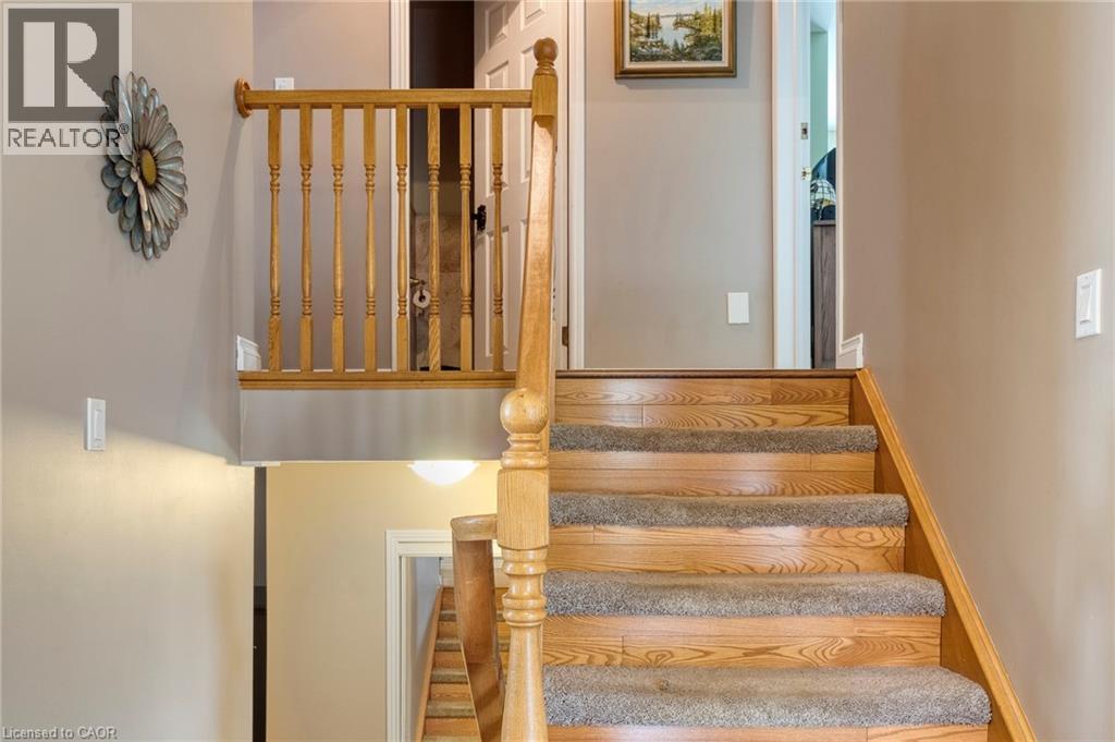 












108 QUEENSWAY Drive

,
St. Jacobs,




Ontario
N0B2N0

