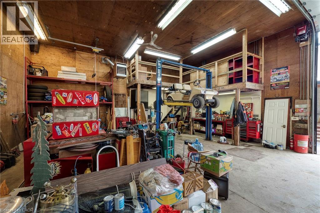 












108 QUEENSWAY Drive

,
St. Jacobs,




Ontario
N0B2N0

