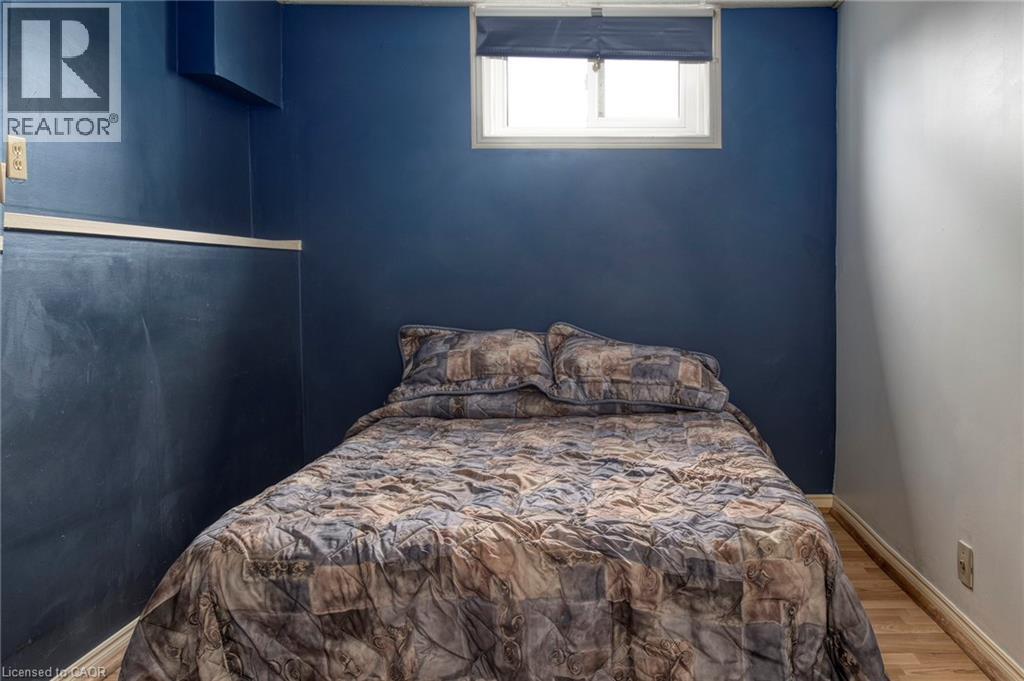 












108 QUEENSWAY Drive

,
St. Jacobs,




Ontario
N0B2N0

