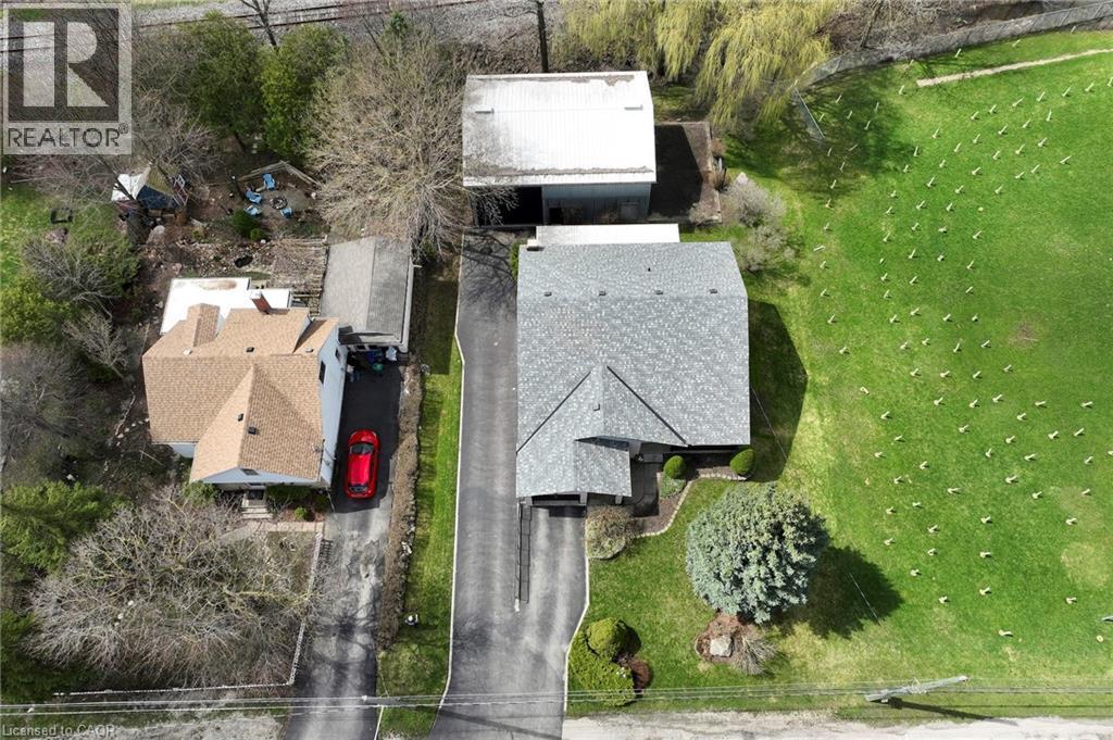 












108 QUEENSWAY Drive

,
St. Jacobs,




Ontario
N0B2N0

