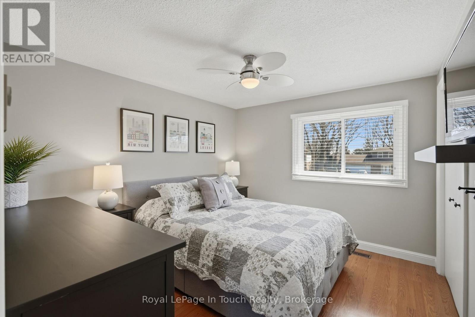 












636 BROADVIEW AVENUE

,
Orillia,




Ontario
L3V6N8

