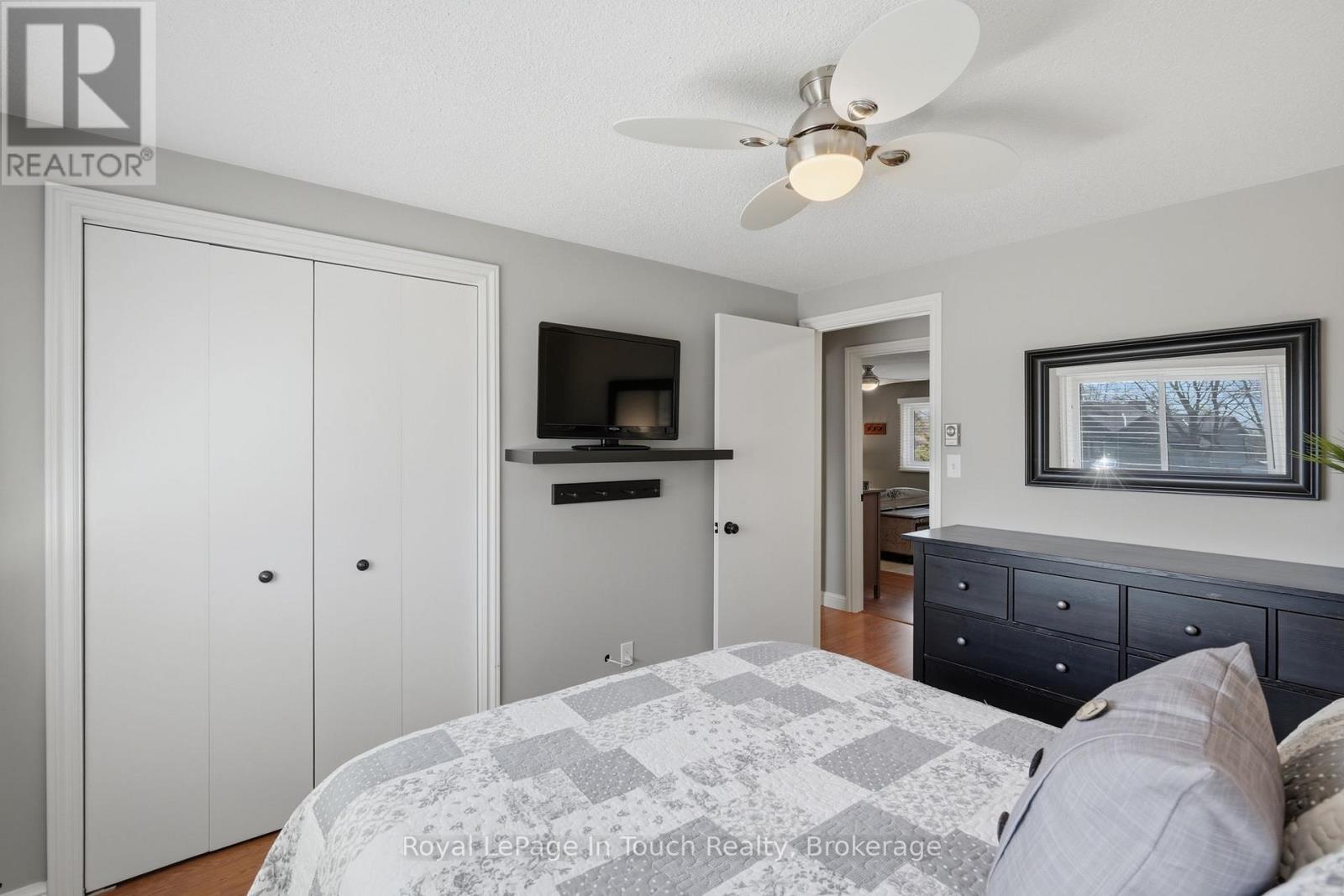 












636 BROADVIEW AVENUE

,
Orillia,




Ontario
L3V6N8

