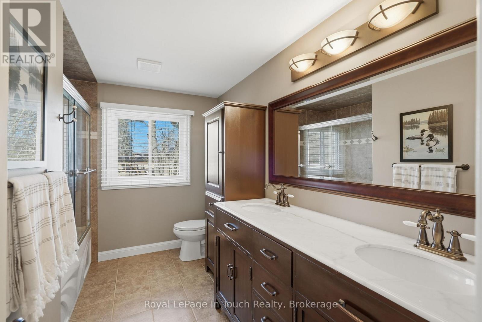 












636 BROADVIEW AVENUE

,
Orillia,




Ontario
L3V6N8

