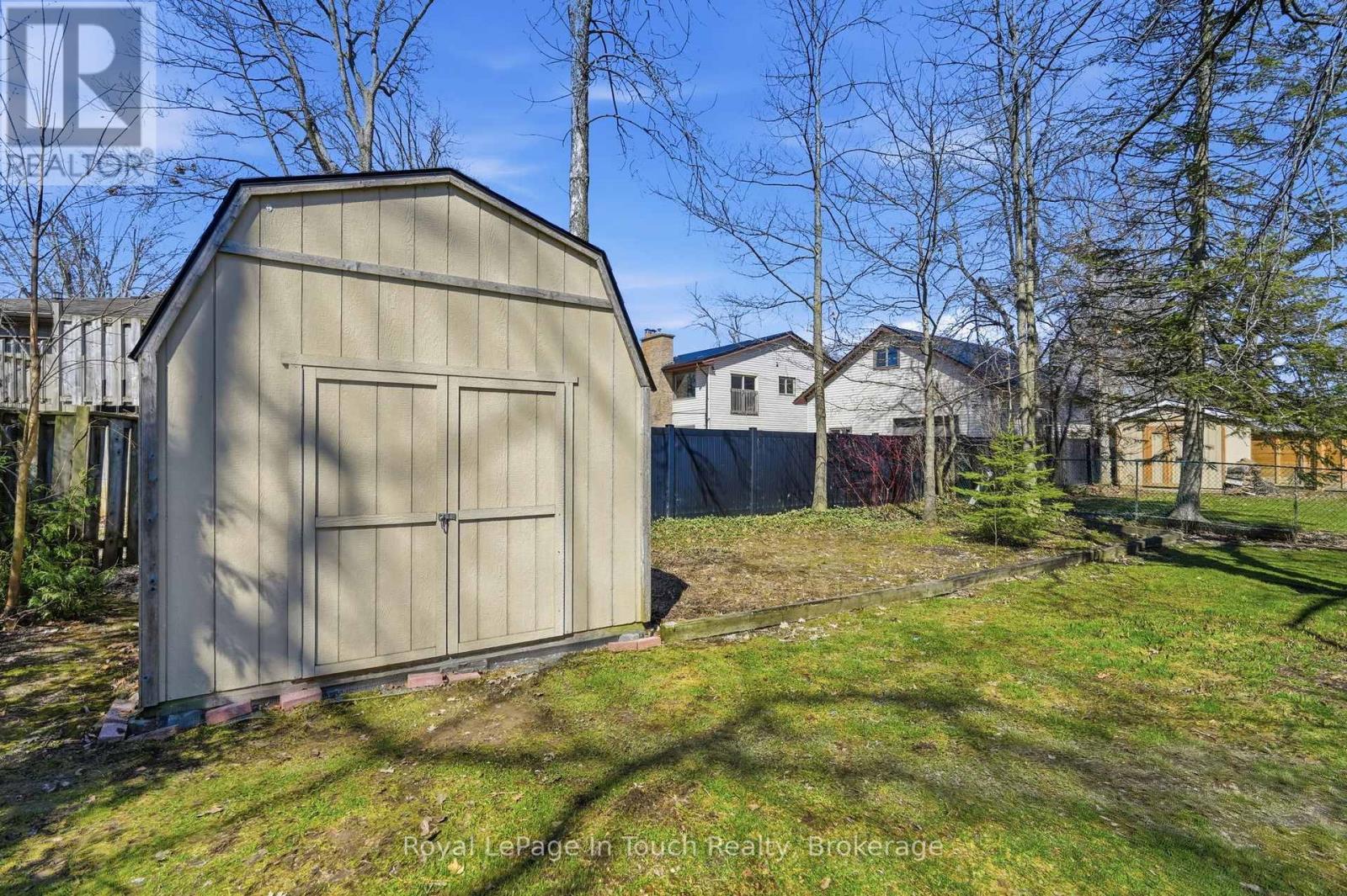 












636 BROADVIEW AVENUE

,
Orillia,




Ontario
L3V6N8

