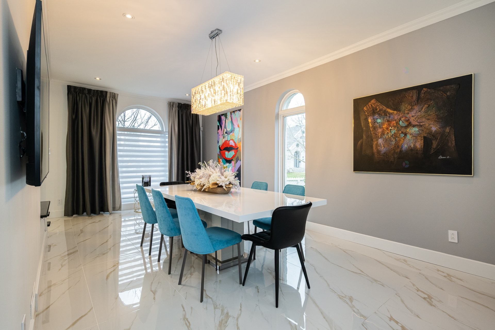 









1097


Av. des Géraniums

,
Laval (Sainte-Dorothée),




QC
H7Y2B7

