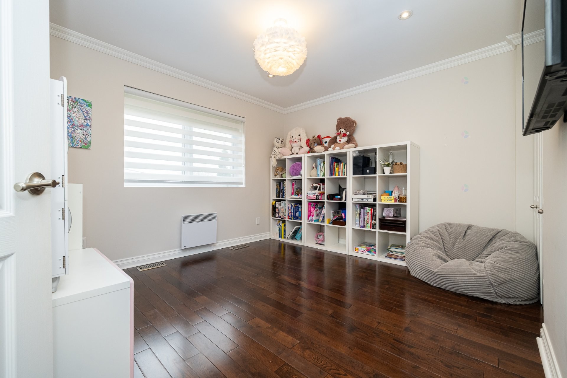 









1097


Av. des Géraniums

,
Laval (Sainte-Dorothée),




QC
H7Y2B7

