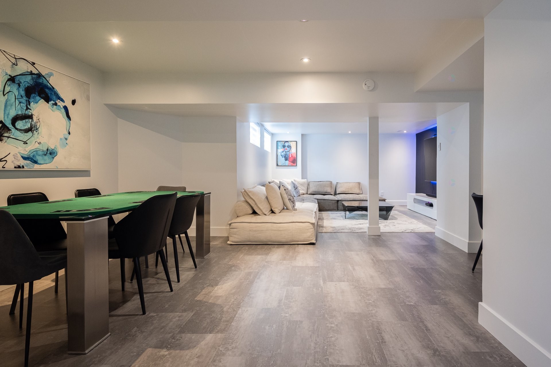 









1097


Av. des Géraniums

,
Laval (Sainte-Dorothée),




QC
H7Y2B7

