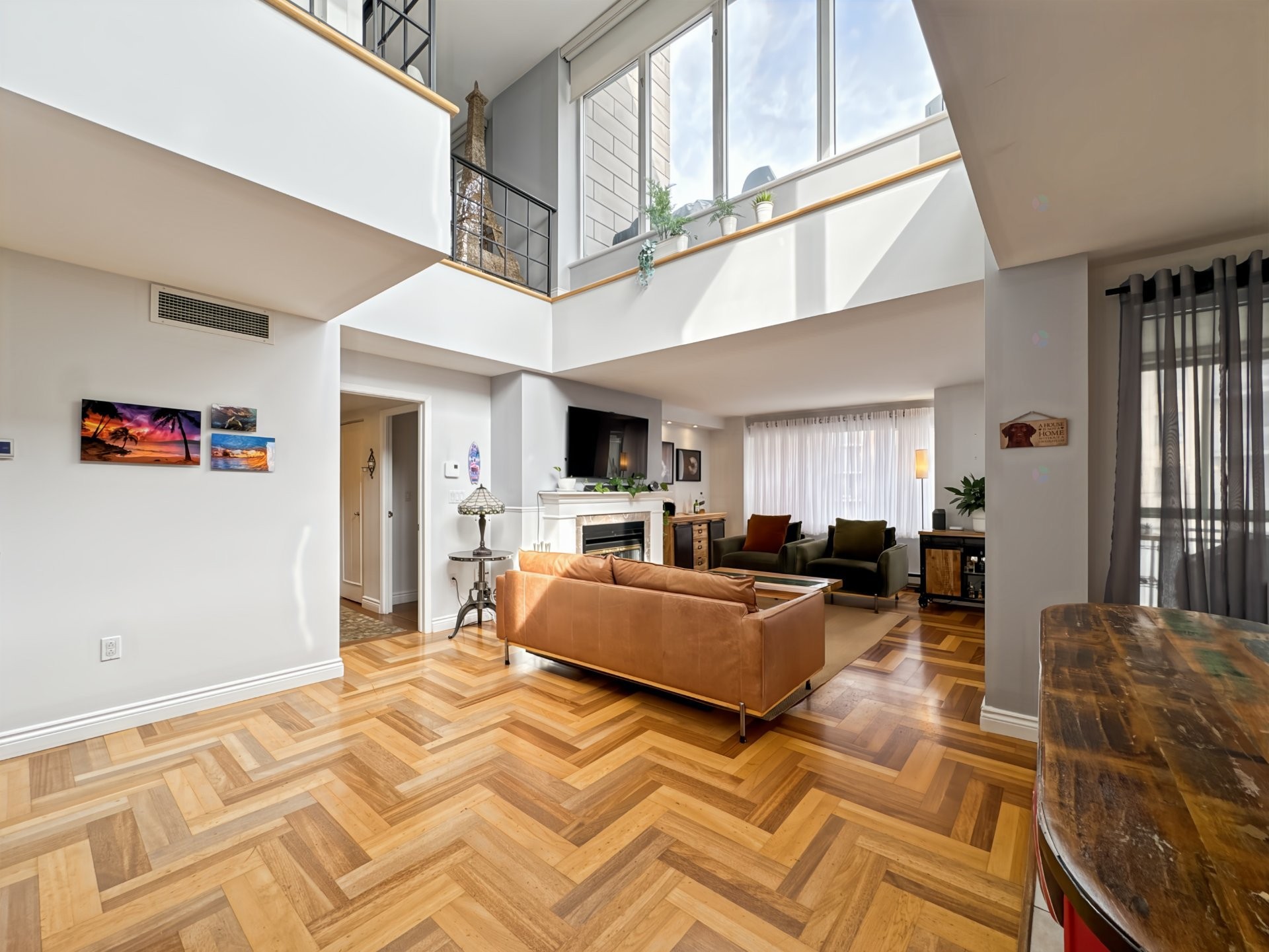 









8145


Boul. St-Laurent

, 705,
Brossard,




QC
J4X2A3

