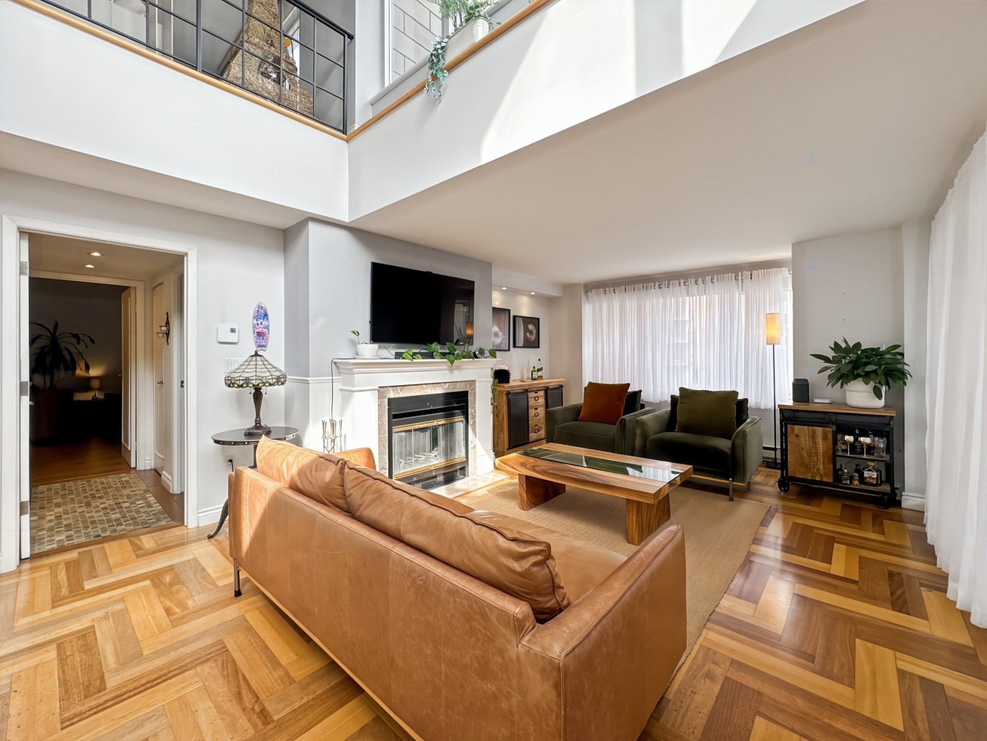 









8145


Boul. St-Laurent

, 705,
Brossard,




QC
J4X2A3

