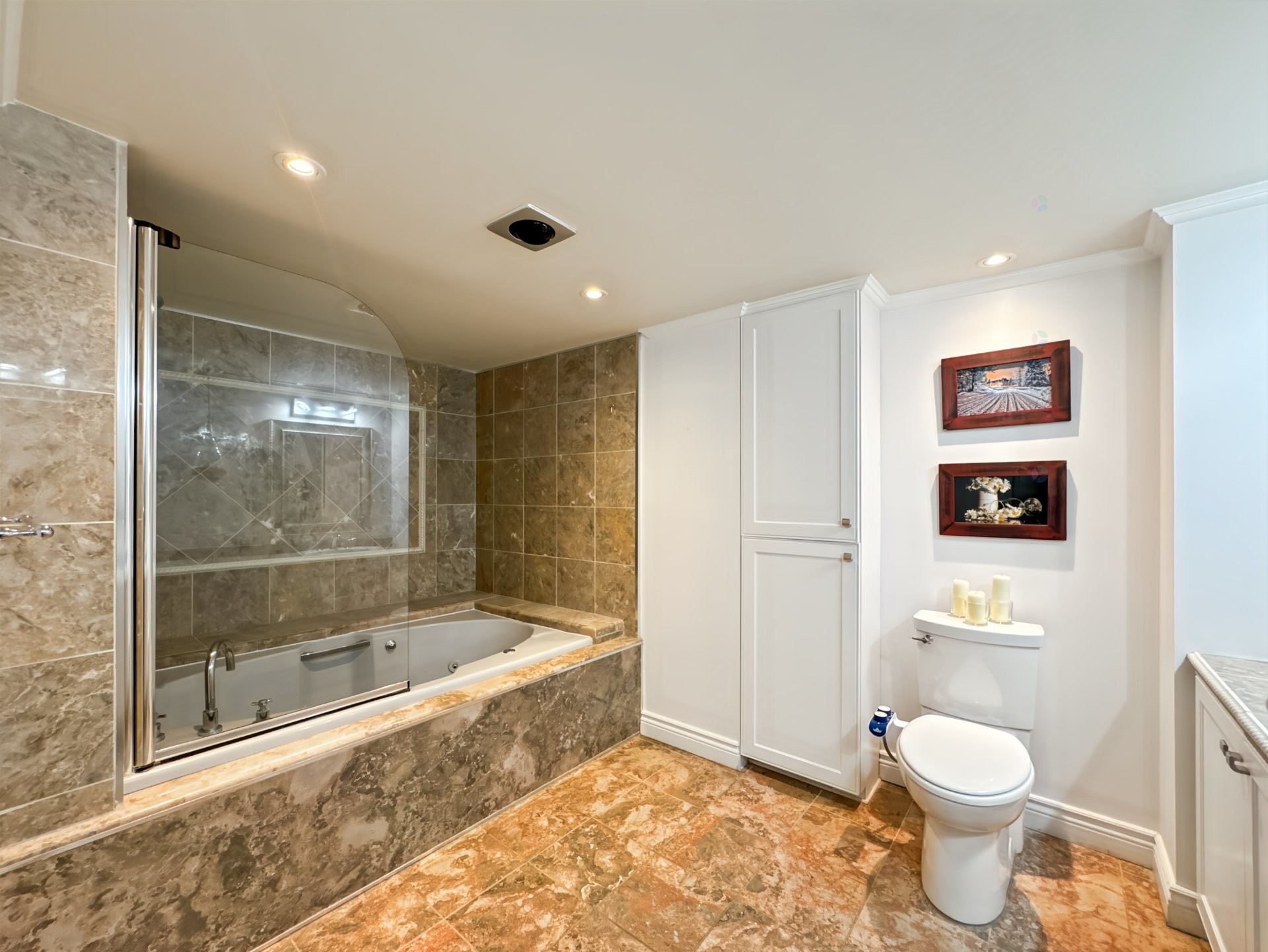 









8145


Boul. St-Laurent

, 705,
Brossard,




QC
J4X2A3

