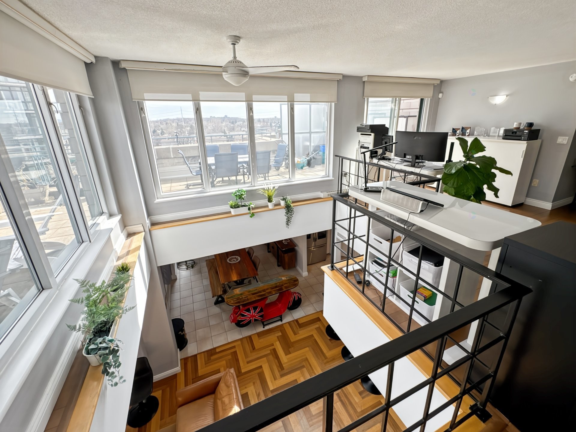 









8145


Boul. St-Laurent

, 705,
Brossard,




QC
J4X2A3

