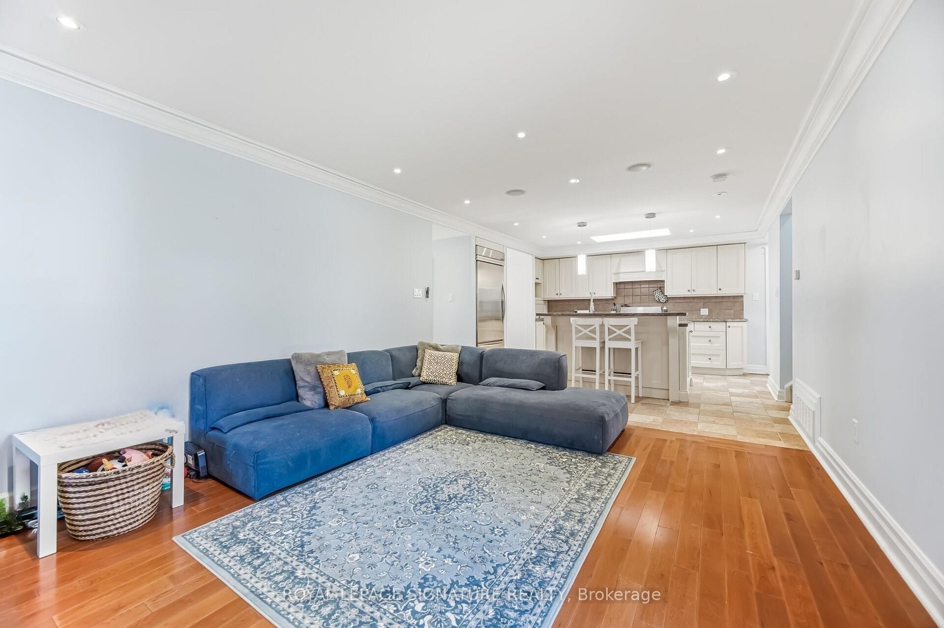 









34


Lorraine

Crescent,
Brampton,




ON
L6S 2R7

