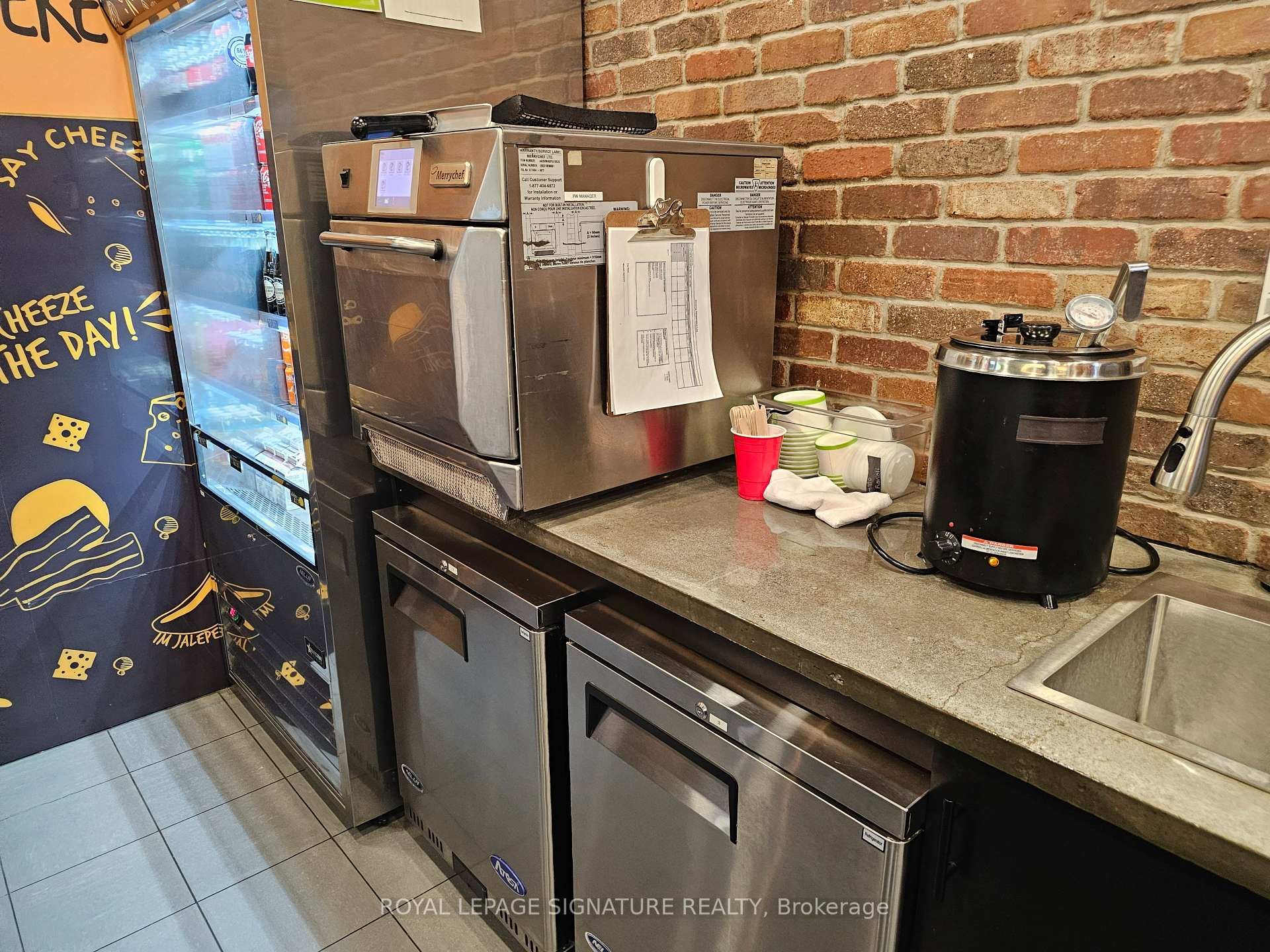 









509


Bayfield

Street,
Barrie,




ON
L4M 4Z8

