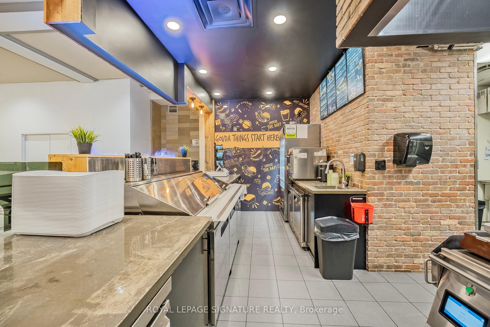 









509


Bayfield

Street,
Barrie,




ON
L4M 4Z8

