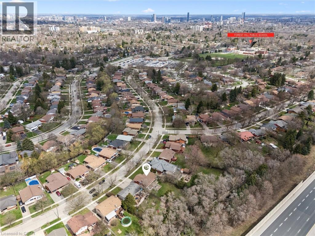 












106 RUSKVIEW Road

,
Kitchener,




Ontario
N2M4S3

