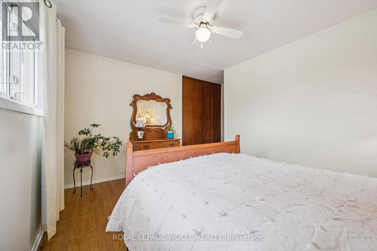 












106 RUSKVIEW ROAD

,
Kitchener,




Ontario
N2M4S3

